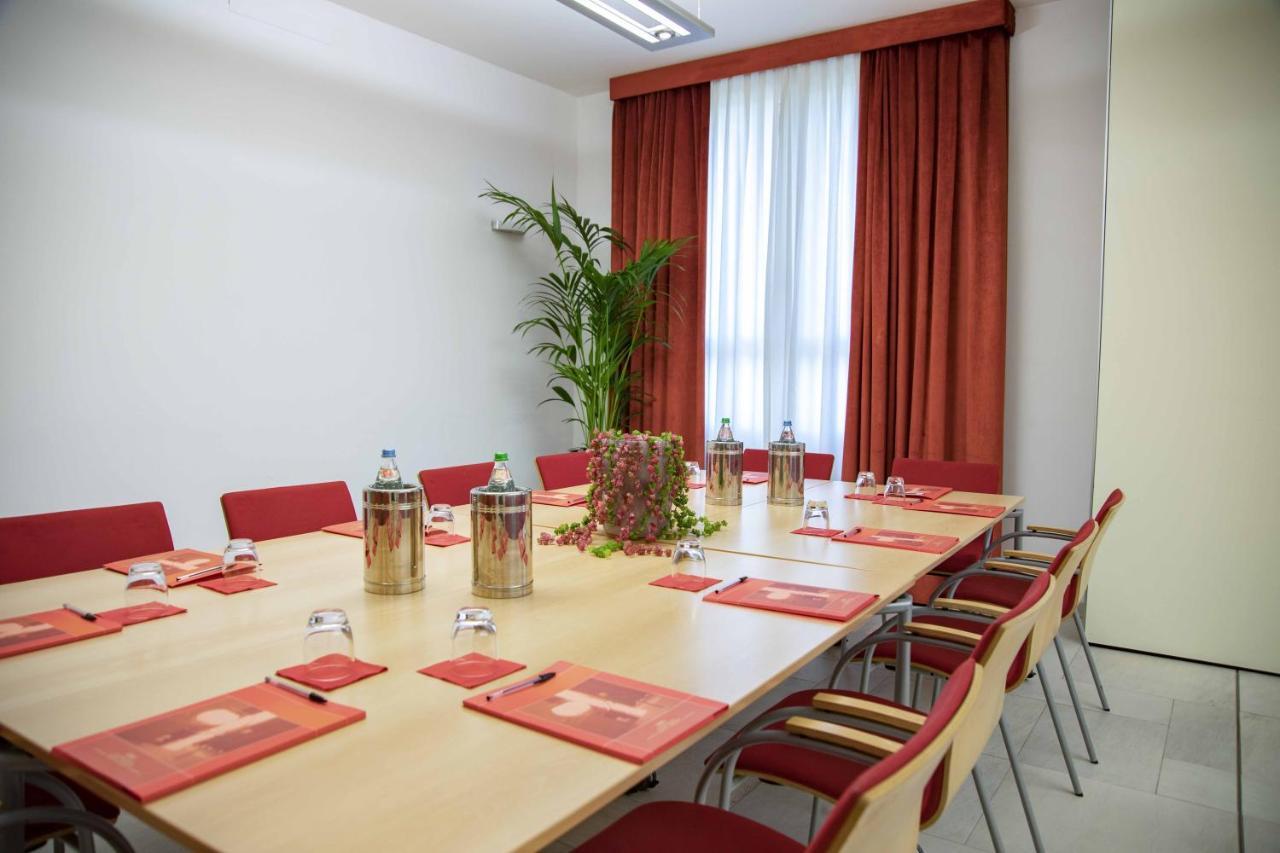 Hotel Remilia Reggio Emilia Luaran gambar
