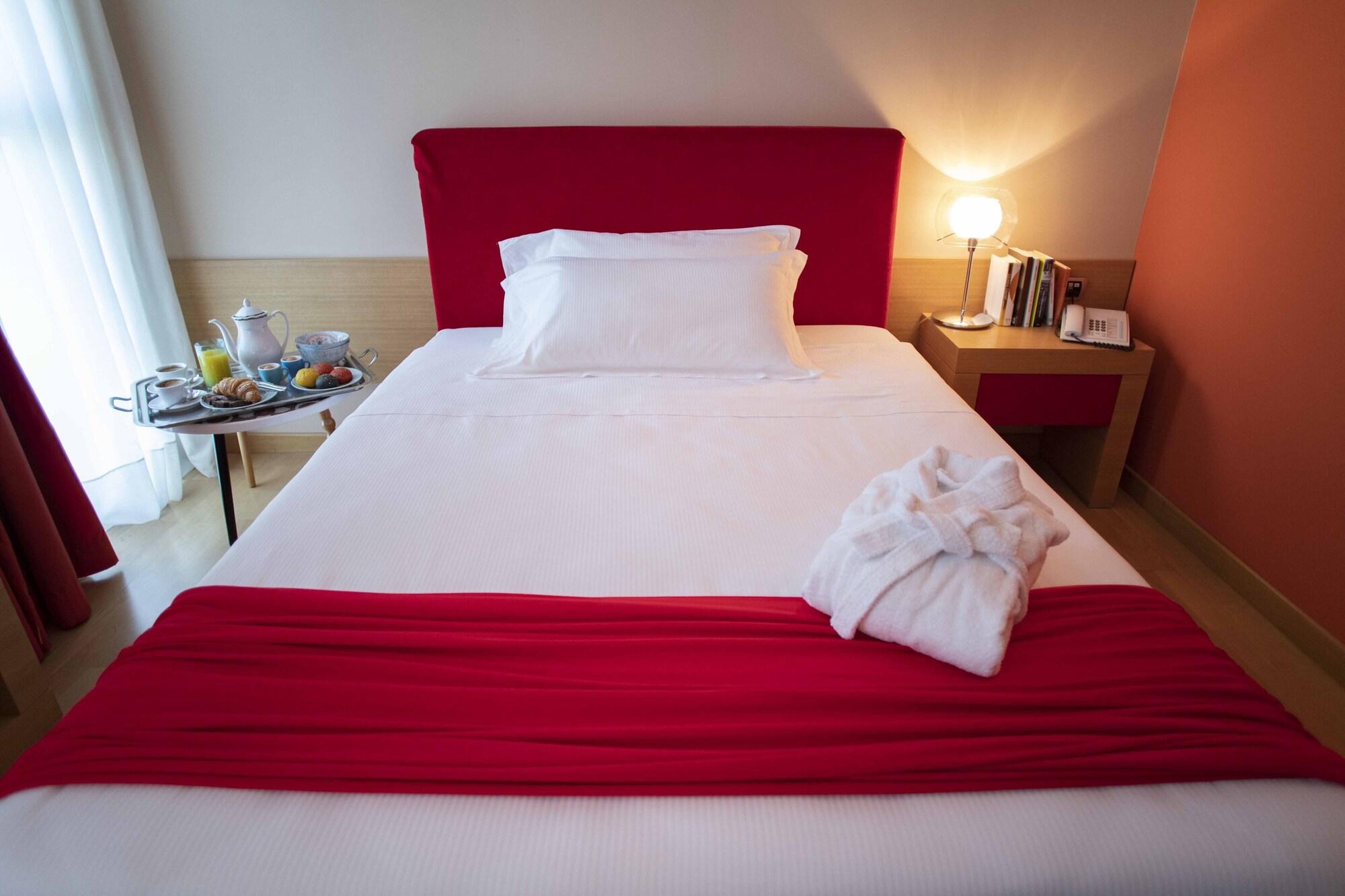 Hotel Remilia Reggio Emilia Luaran gambar