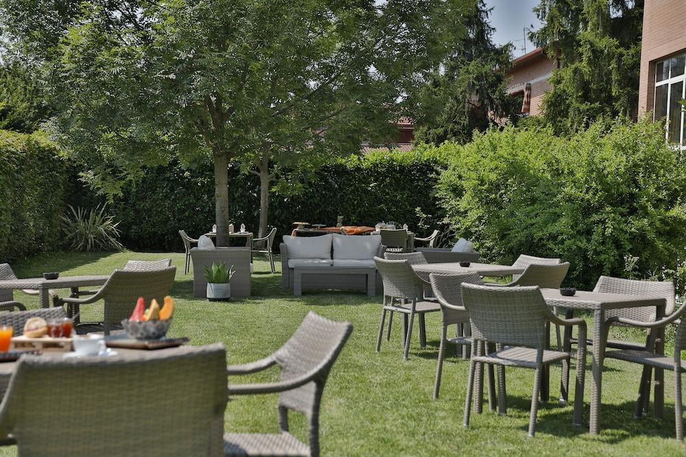 Hotel Remilia Reggio Emilia Luaran gambar
