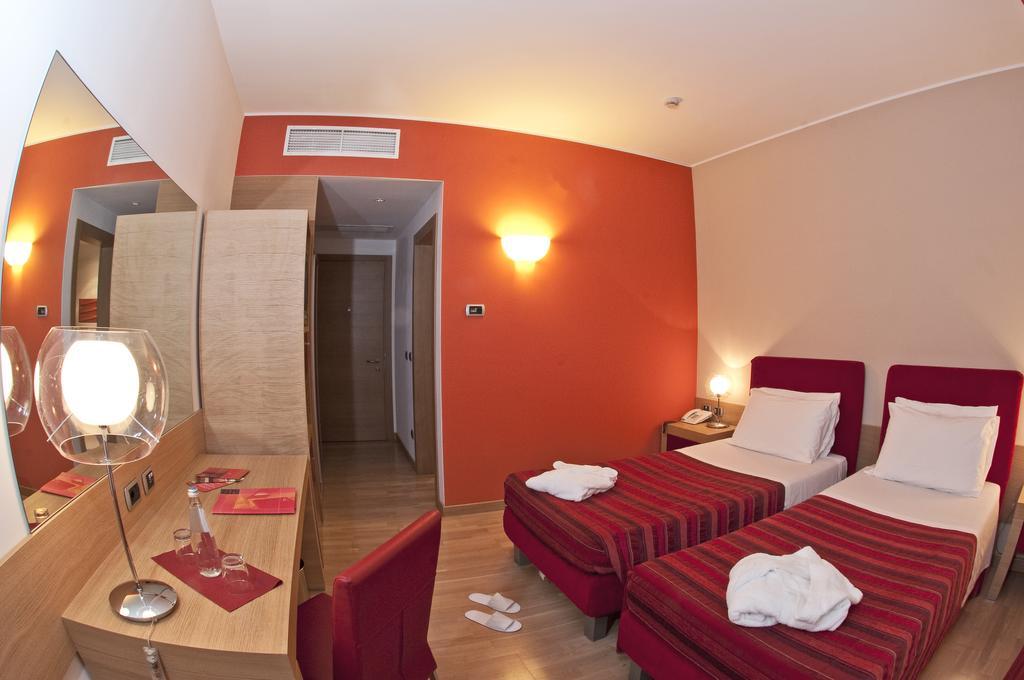 Hotel Remilia Reggio Emilia Luaran gambar