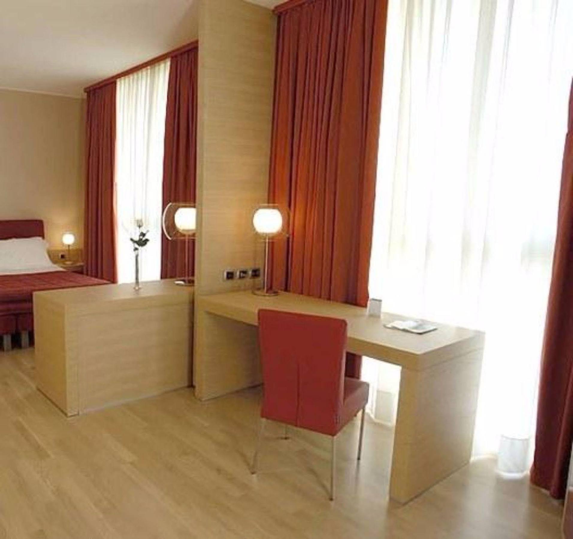 Hotel Remilia Reggio Emilia Luaran gambar
