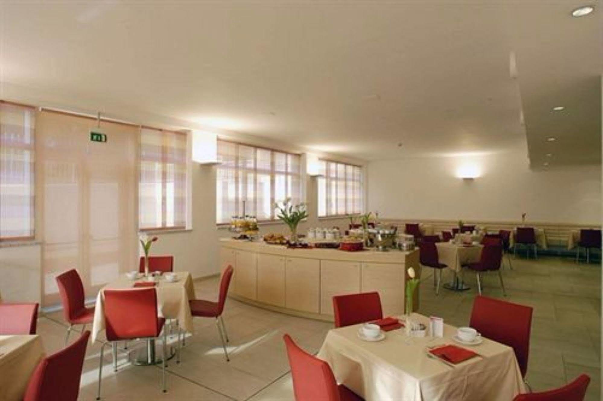 Hotel Remilia Reggio Emilia Luaran gambar