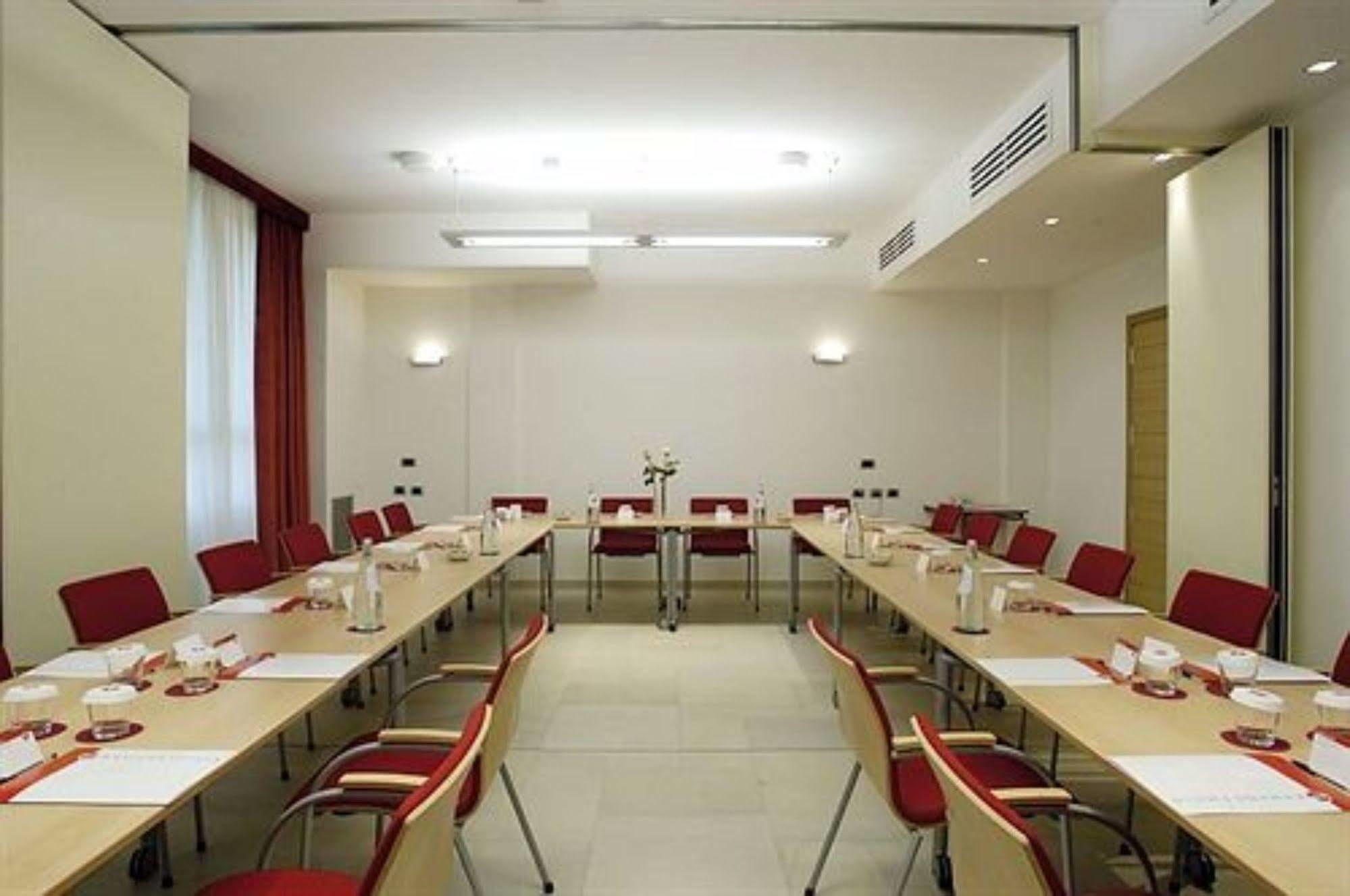 Hotel Remilia Reggio Emilia Luaran gambar